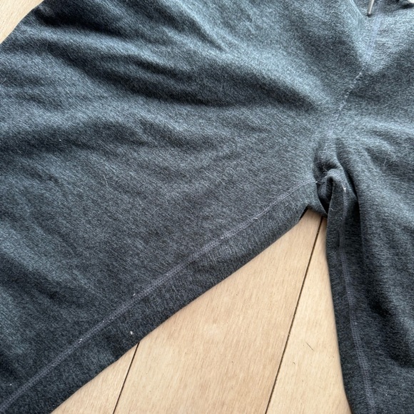 Vuori Women’s Performance Jogger Sweatpants - Picture 6 of 8